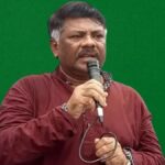 অল্পের জন্য রক্ষা পেলেন হুইপ দুলু, অস্ত্রধারী যুবক আটক